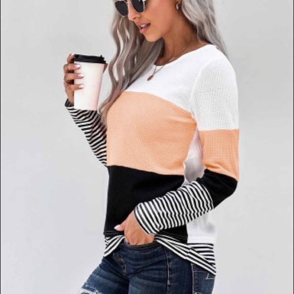 Colorblock Top - Picture 2 of 6